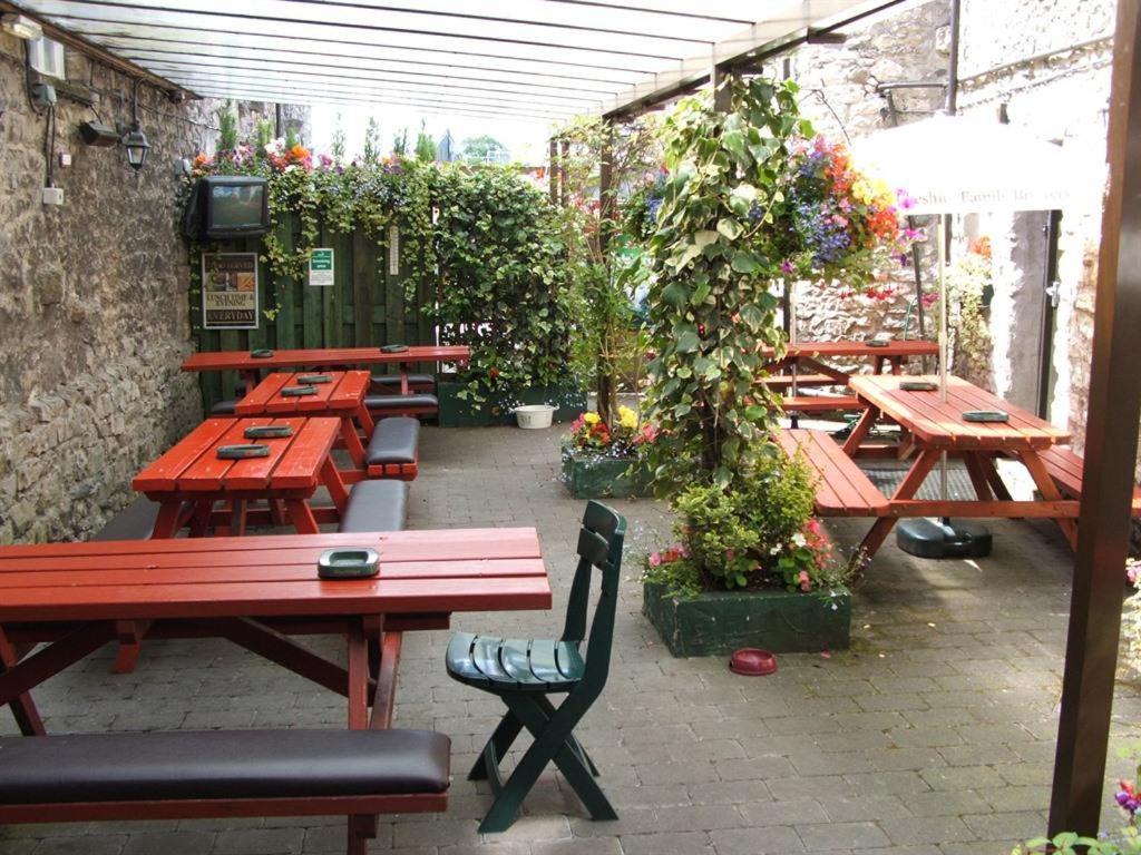 Apartamento The Cross Keys Milnthorpe Exterior foto